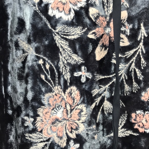 NWT Style & Co Velvet Embroidered Peasant Blouse - Picture 6 of 14